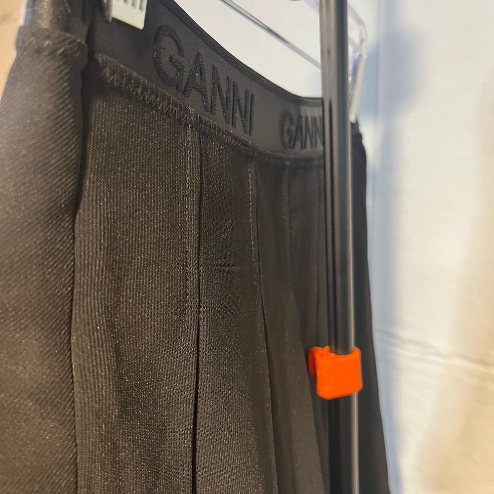 Ganni elasticated waistband light twill Pleated Mini Black Skirt Sz 32 - Picture 11 of 11